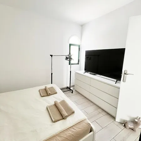 Palm Vista 公寓 阿德耶