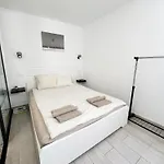 Palm Vista 아파트 아데제